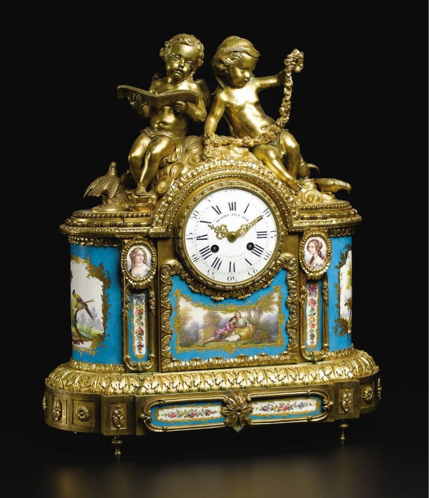 Часы фарфоровые настольные