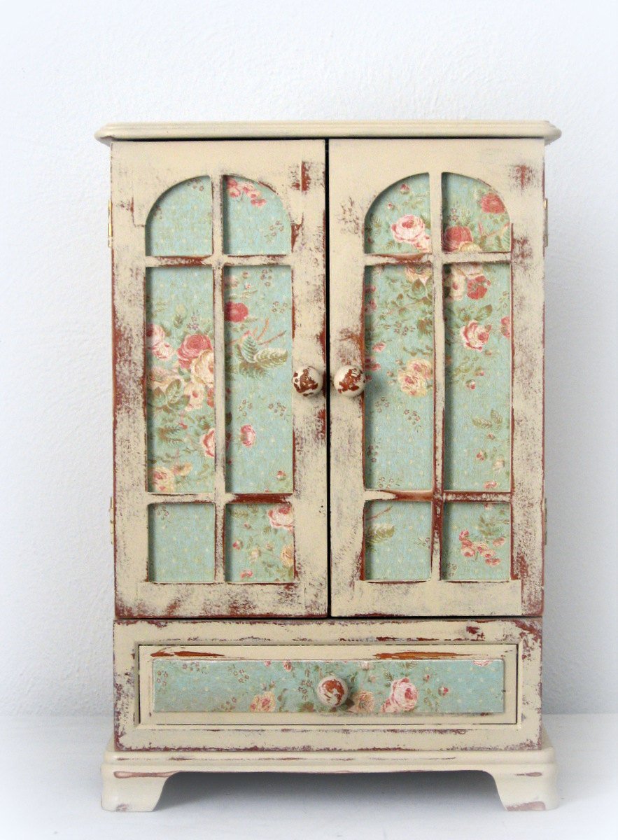 Старинная мебель