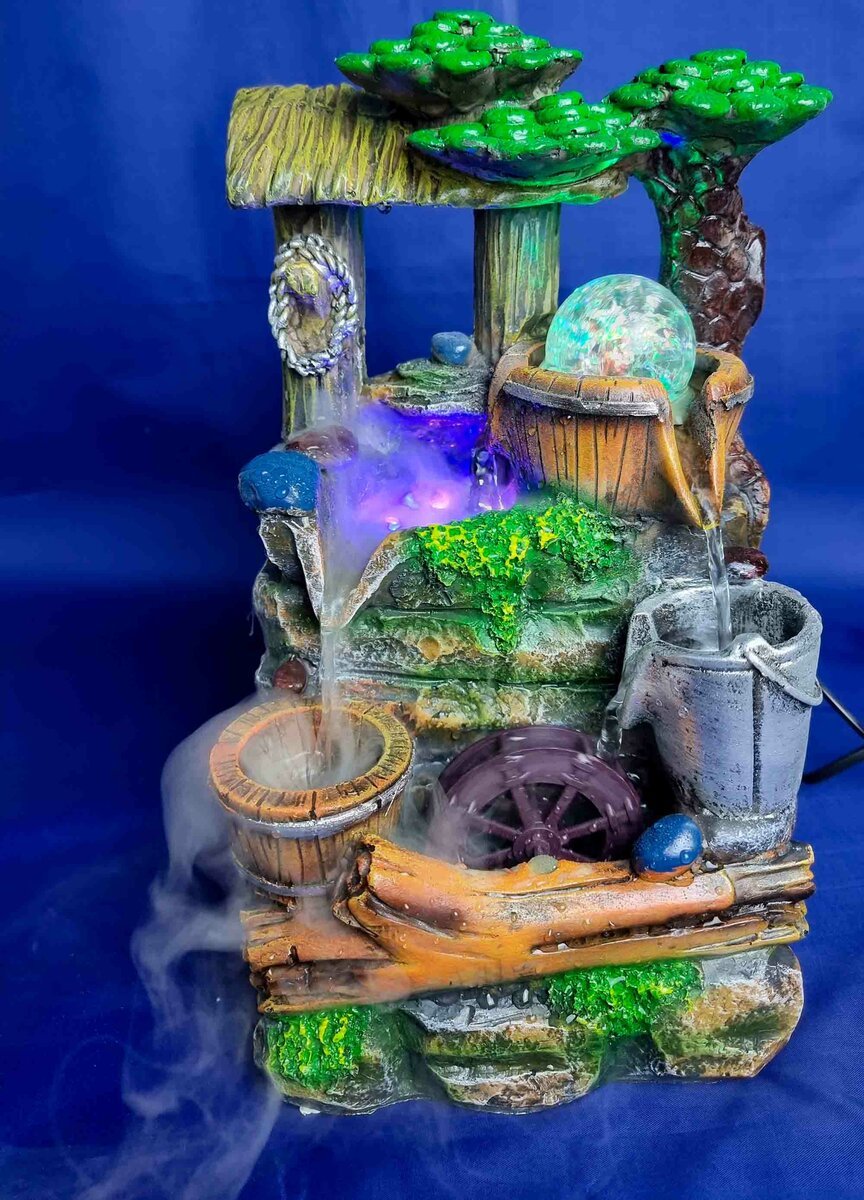 Фонтан с туманом и подсветкой