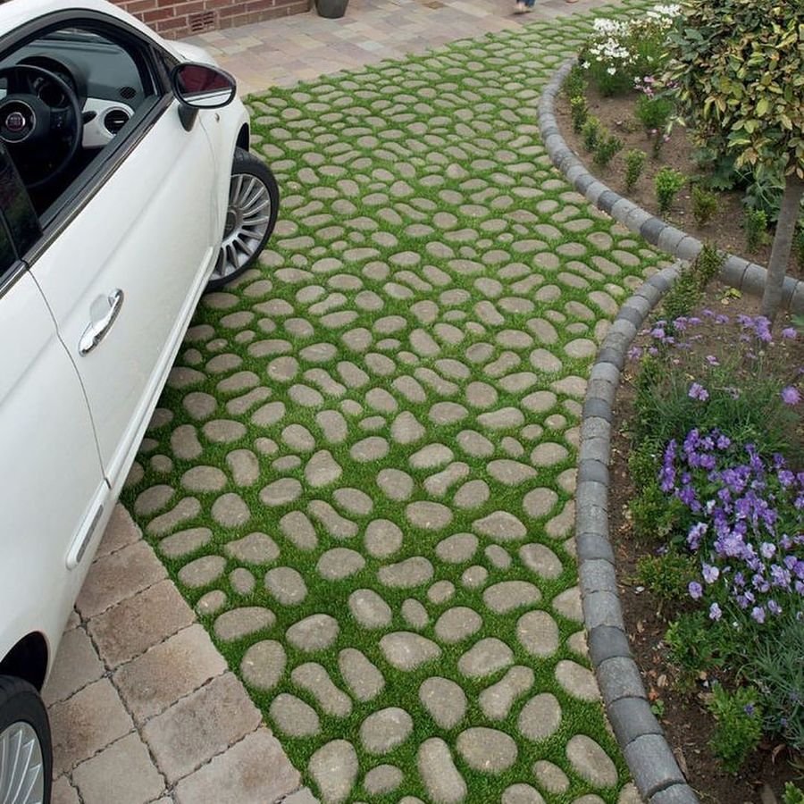 Каменная плитка с травой