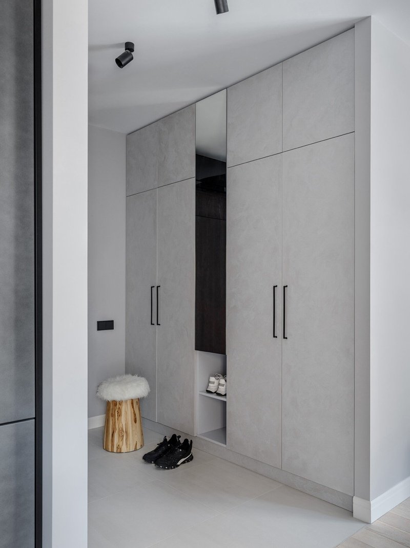 Шкаф в прихожую в скандинавском стиле