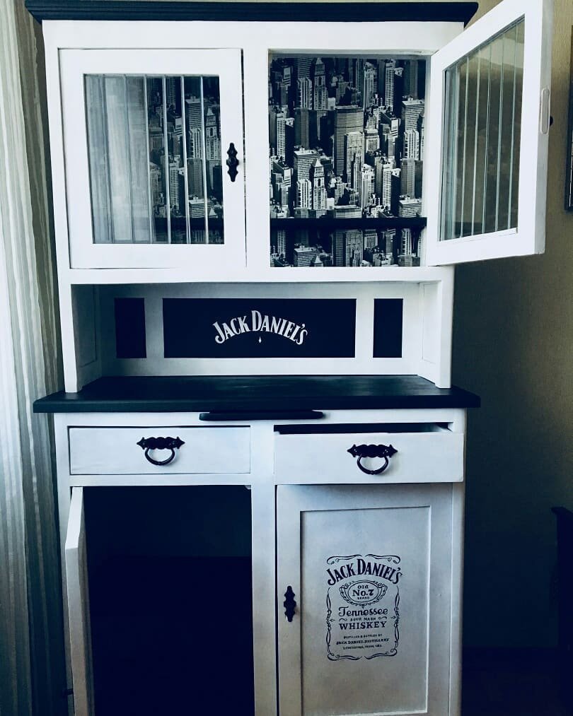 Переделка старого буфета