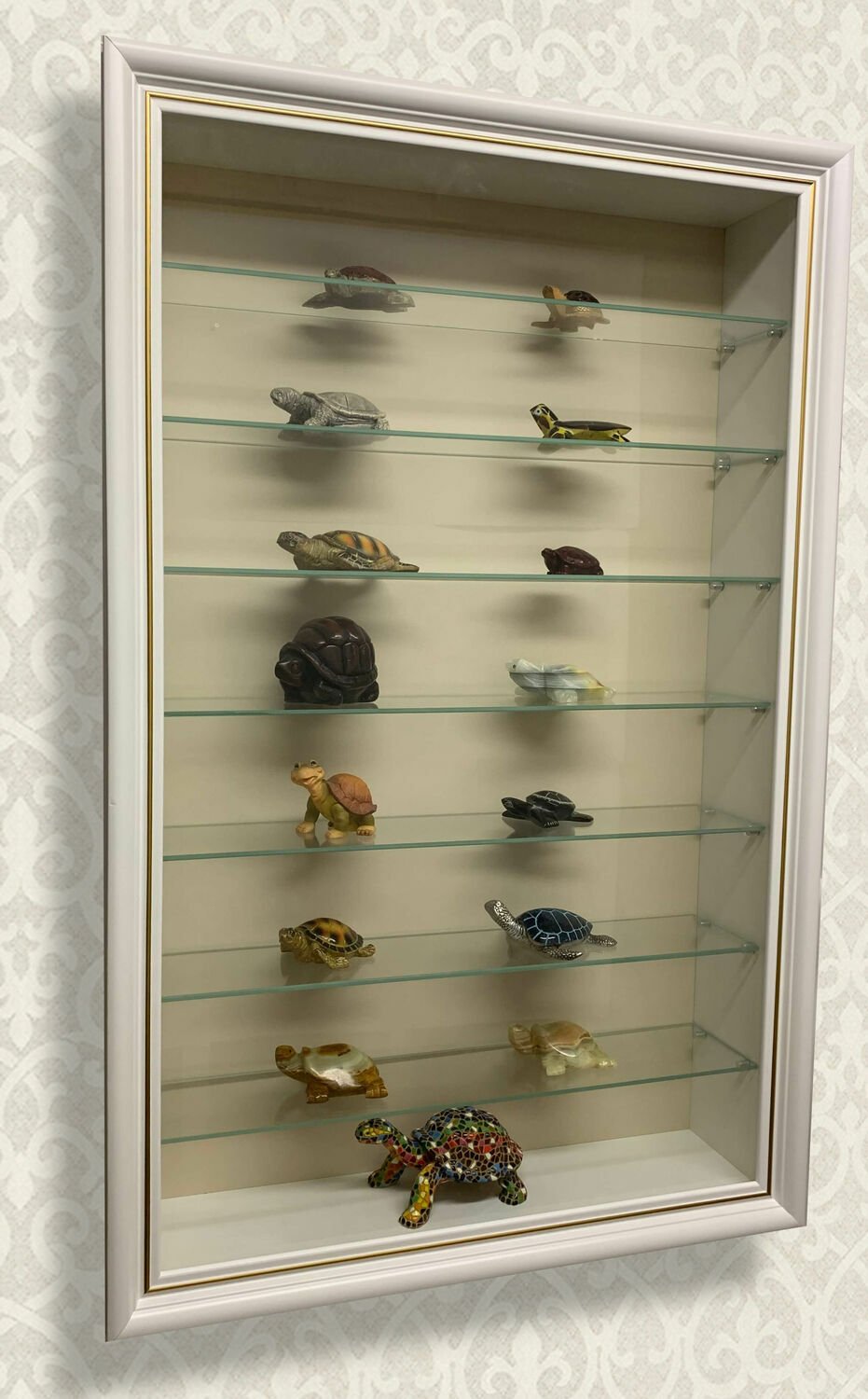 Витрина для коллекций настенная