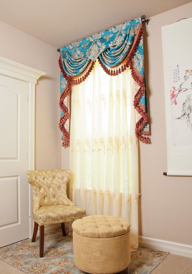 Шторы на узкое окно в спальне