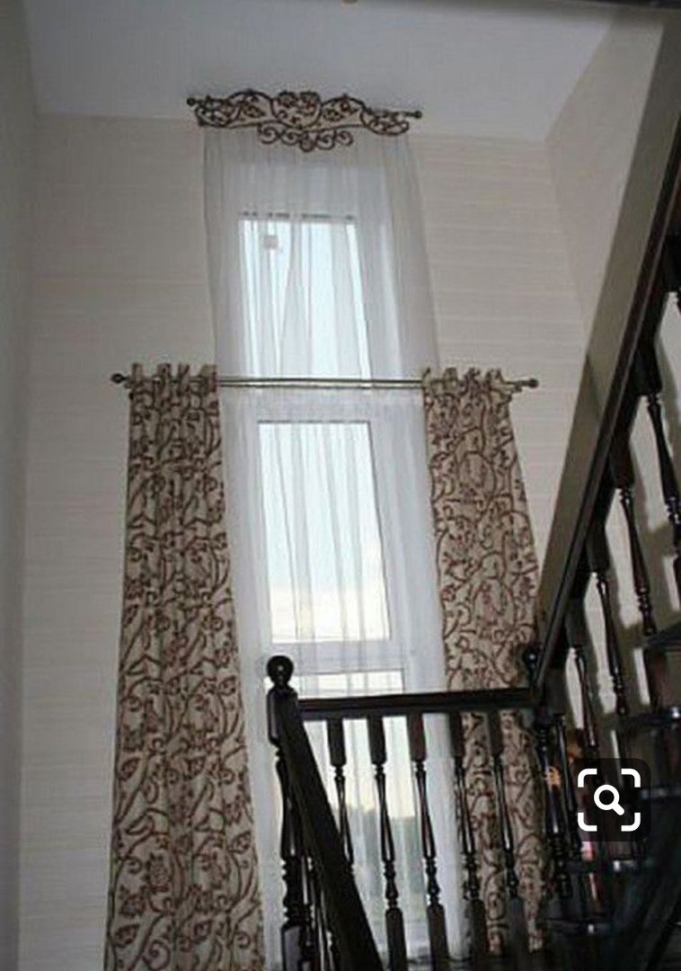 Шторы на лестничный пролет в частном доме