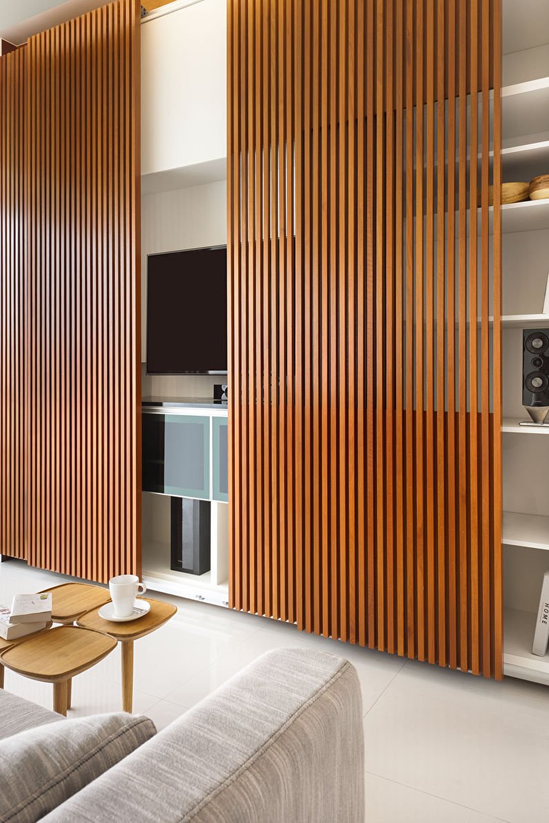 Рулонная штора вместо двери шкафа