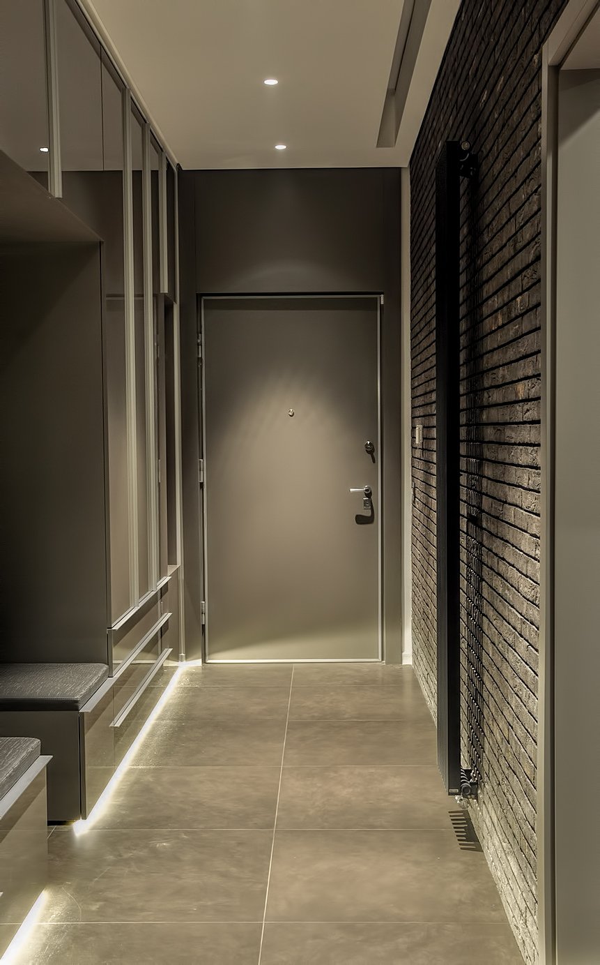 Длинный г образный коридор