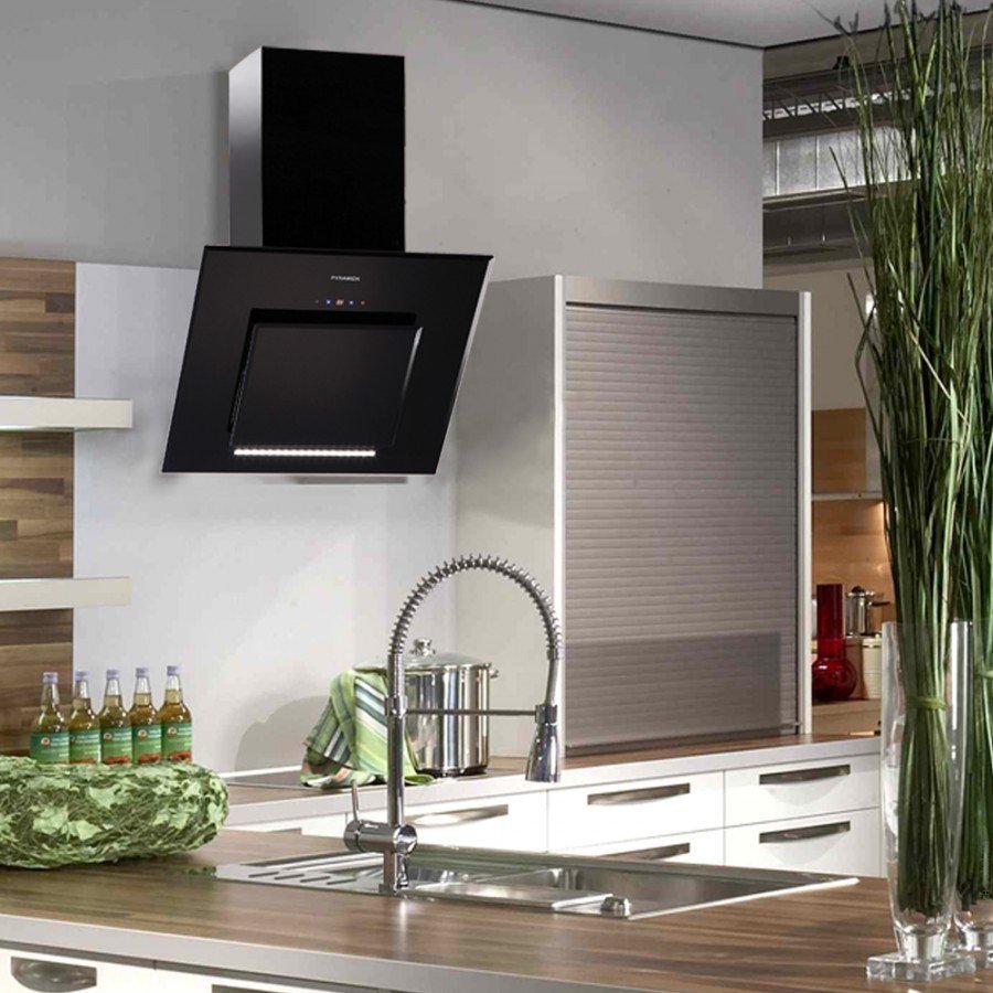 Вытяжка Эликор в интерьере кухни