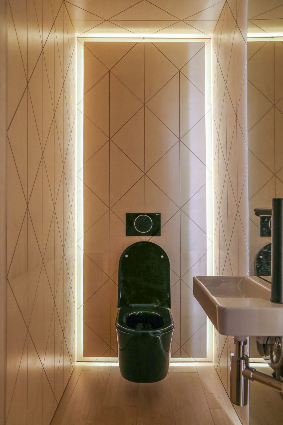 Туалетная комната в ресторане