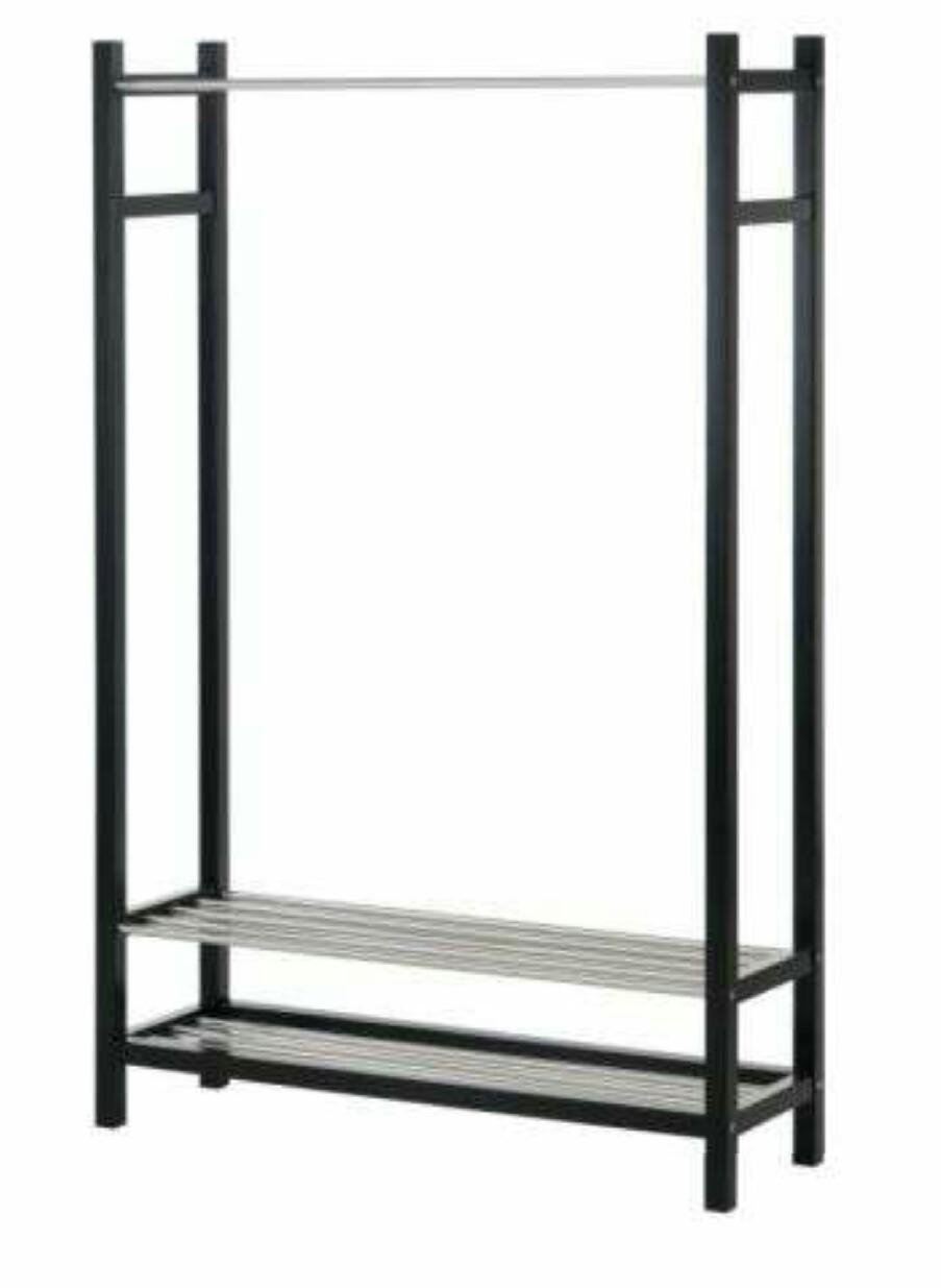 Оригинальные вешалки в прихожую