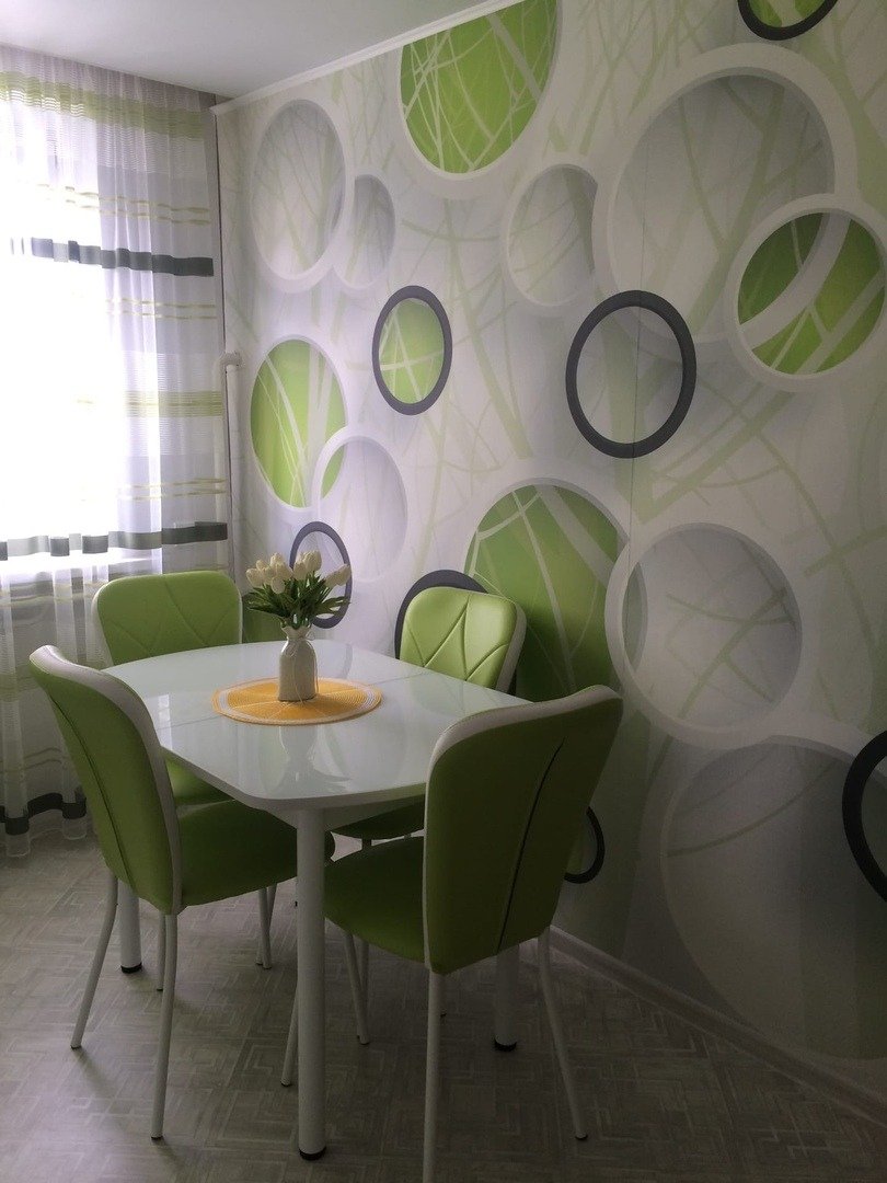 Кухня с зелеными акцентами