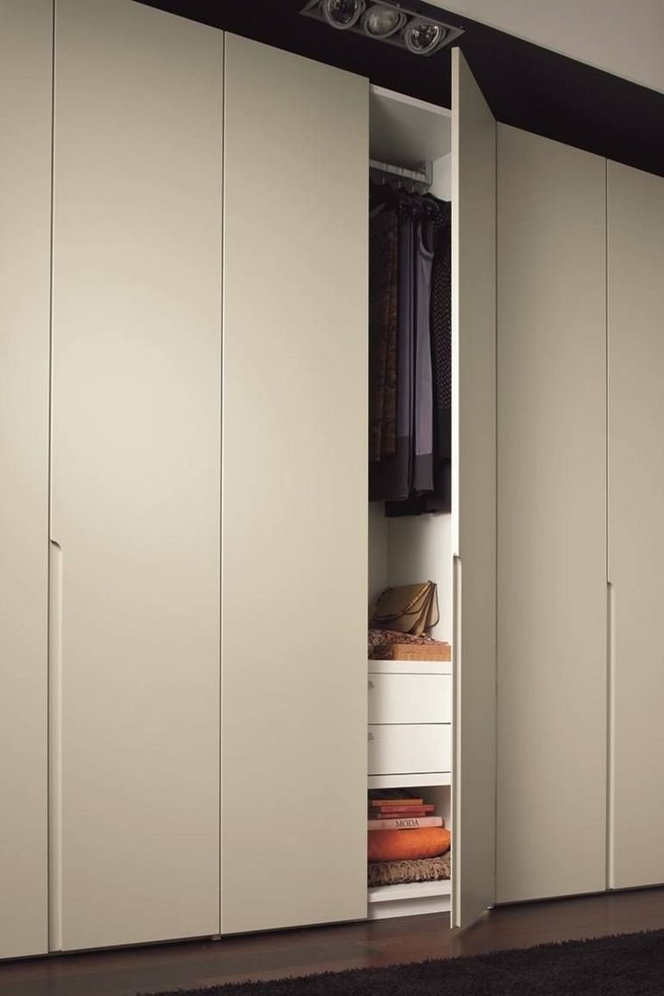 Шкаф в прихожую в современном стиле 2022