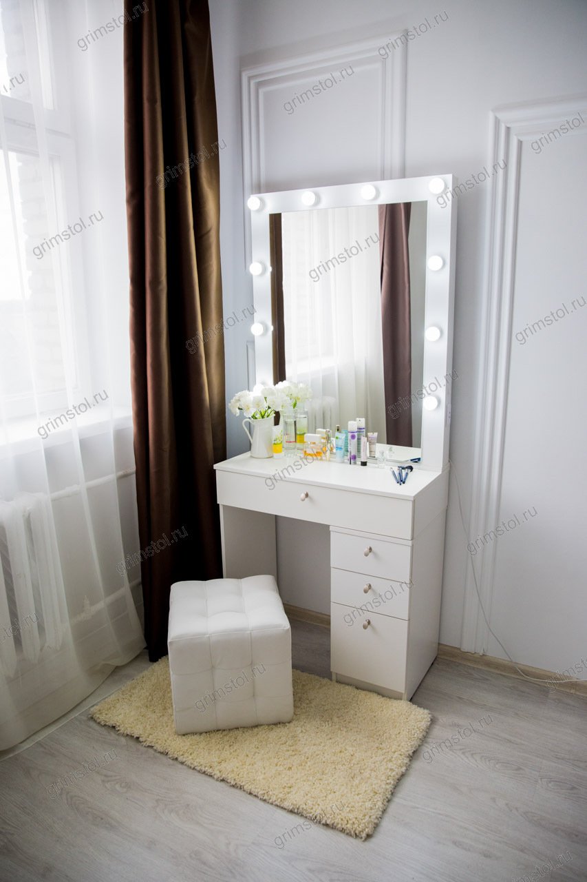 Гримерный столик венге