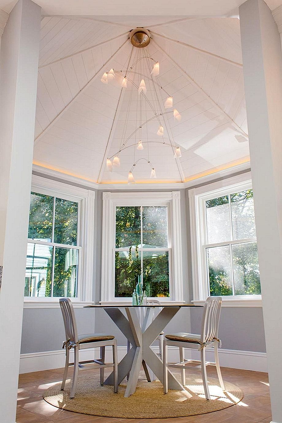 Подвесной потолок в эркере