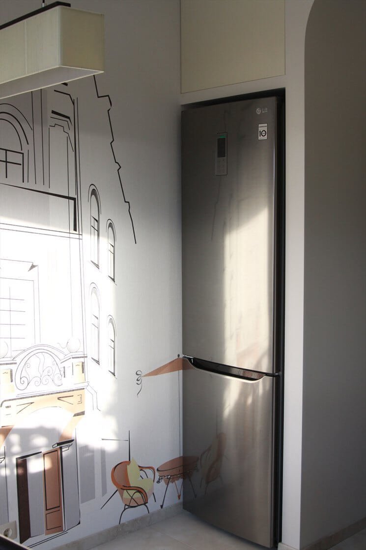 Холодильник встроенный в нишу