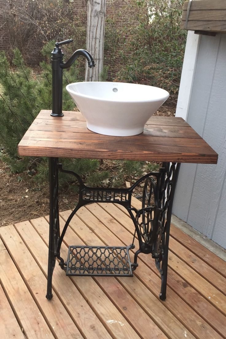 Раковина на подстолье Зингер