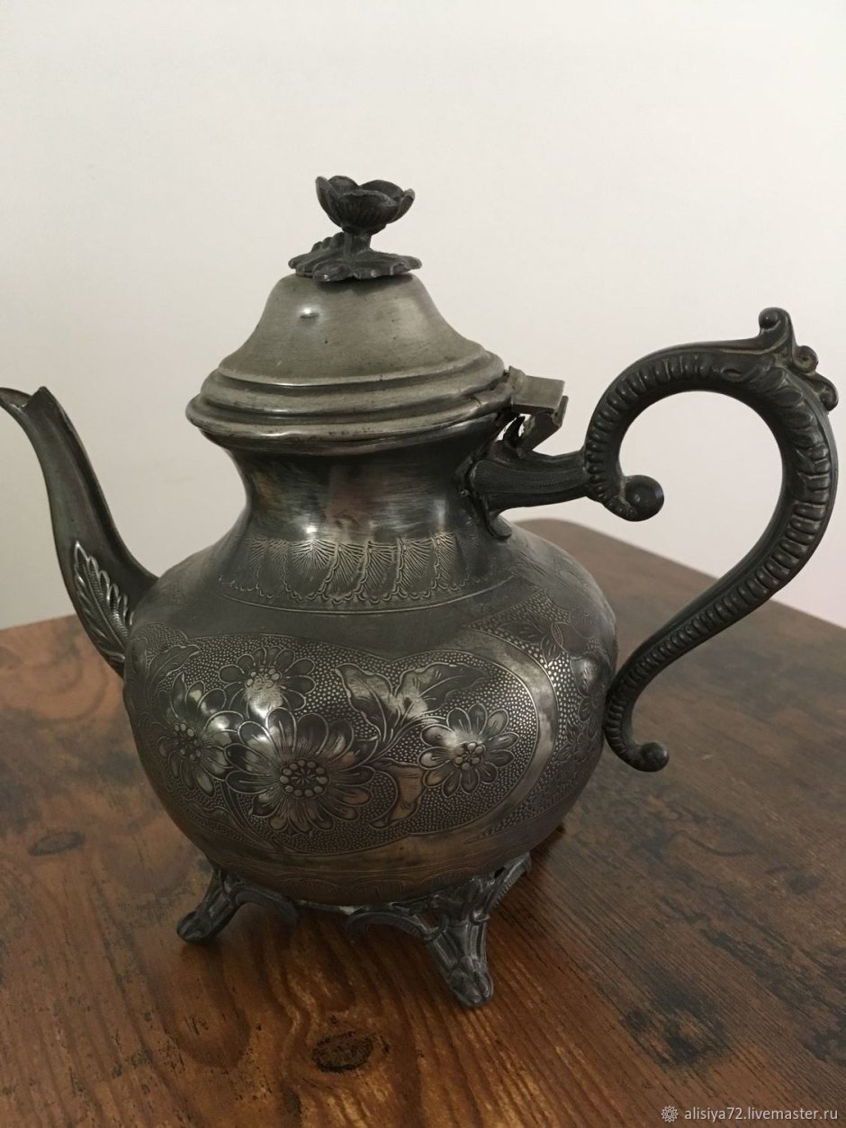 Винтажные чайники серебро