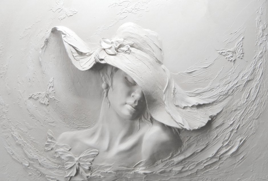 Александр Плющев барельеф Жемчужина