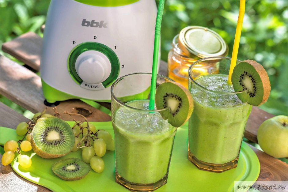 Стационарный блендер BBK kbs0505