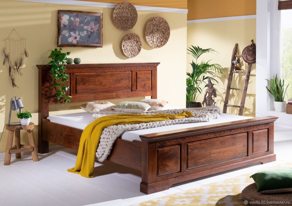 Кровати в стиле Кантри из массива дерева
