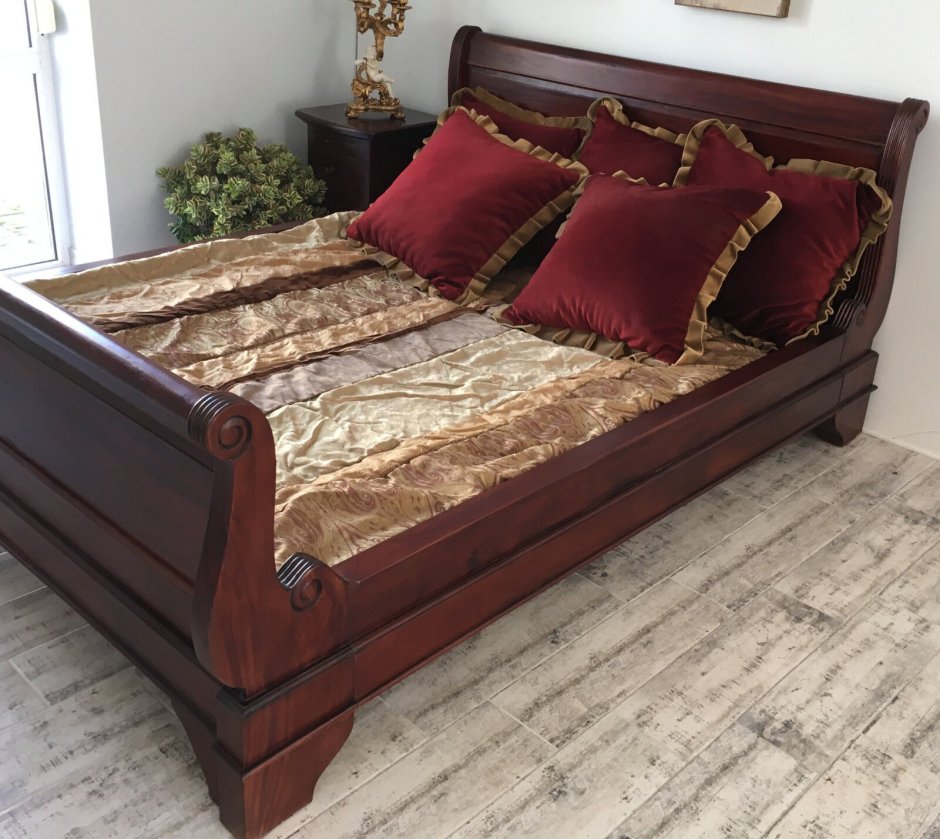 Кровать деревянная односпальная простая