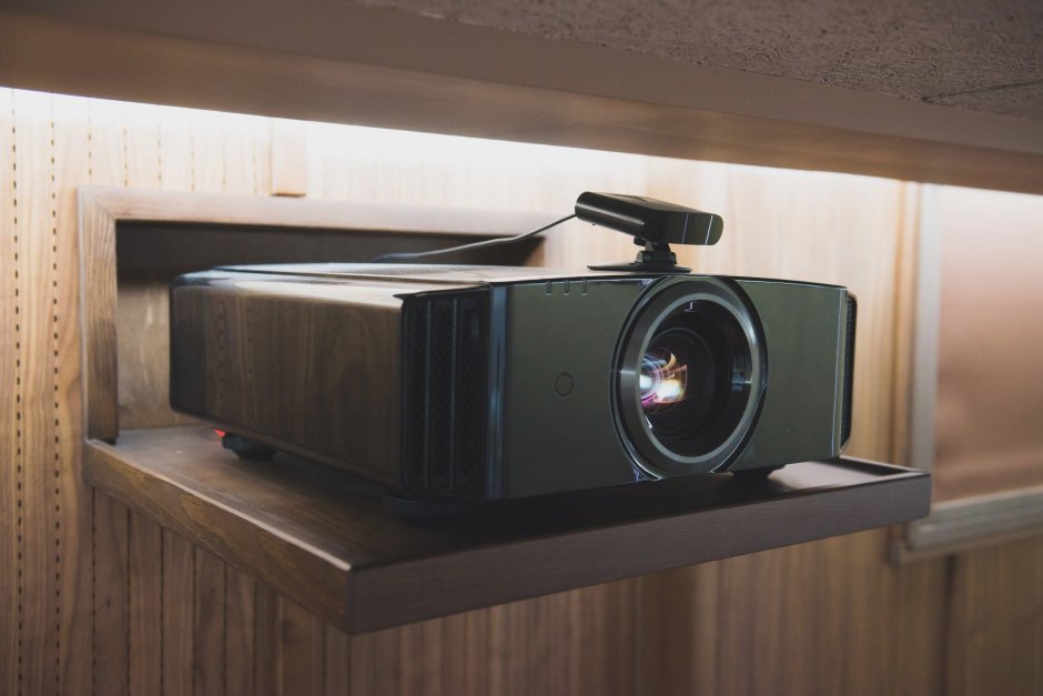 Встроенный проектор