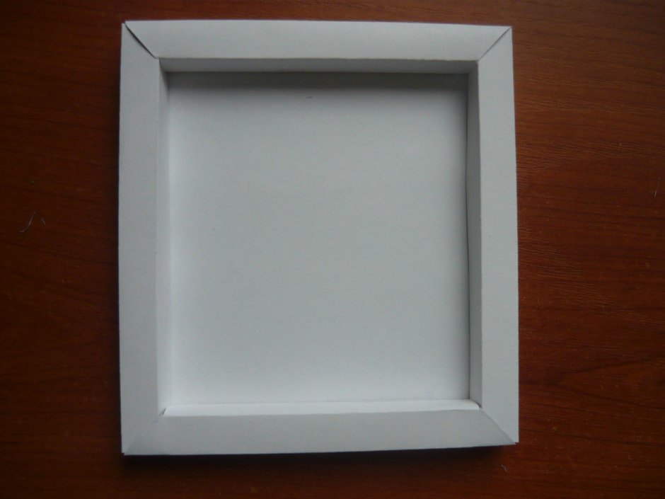 Глубокая рама со стеклом