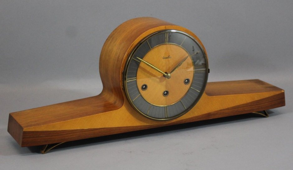 Часы стрела настенные