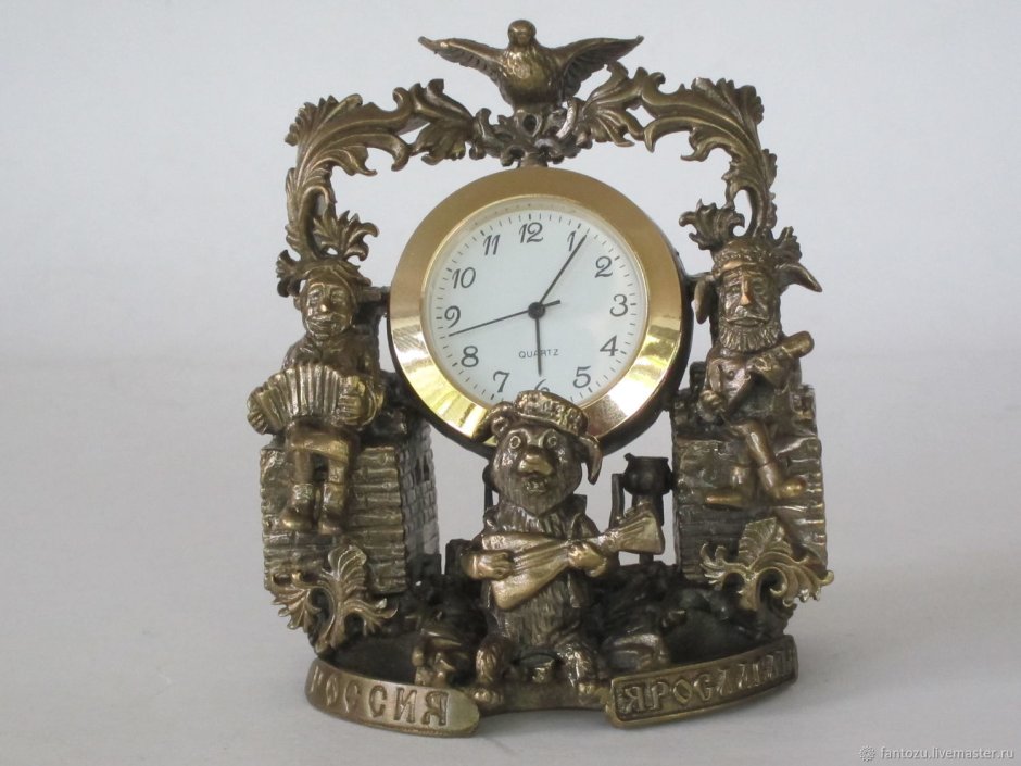 Настольные часы янтарь черные