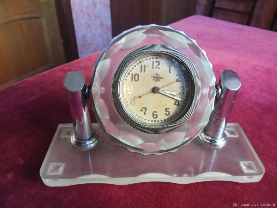 Часы настольные СССР
