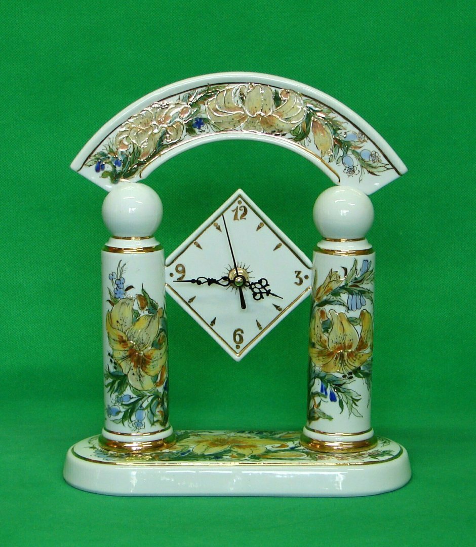 Кисловодские фарфоровые часы