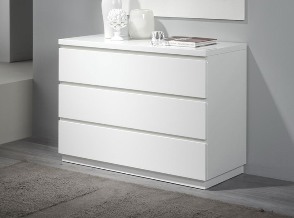 Комод в спальню