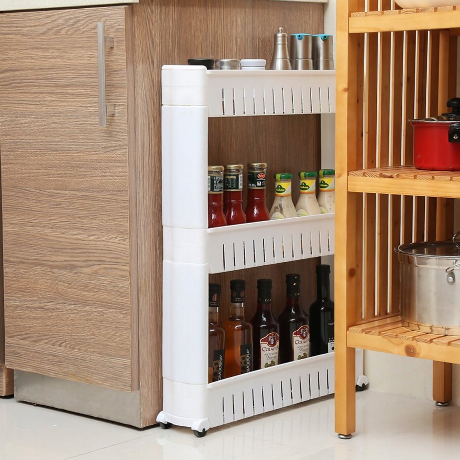 Выдвижная узкая полка на колесиках