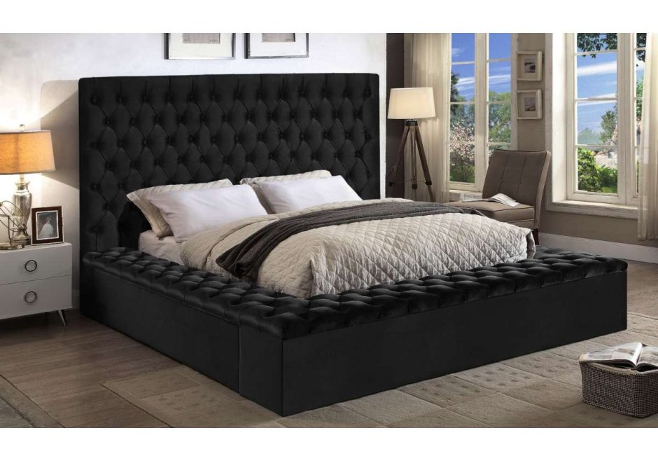 Кровать Кинг сайз с мягким изголовьем