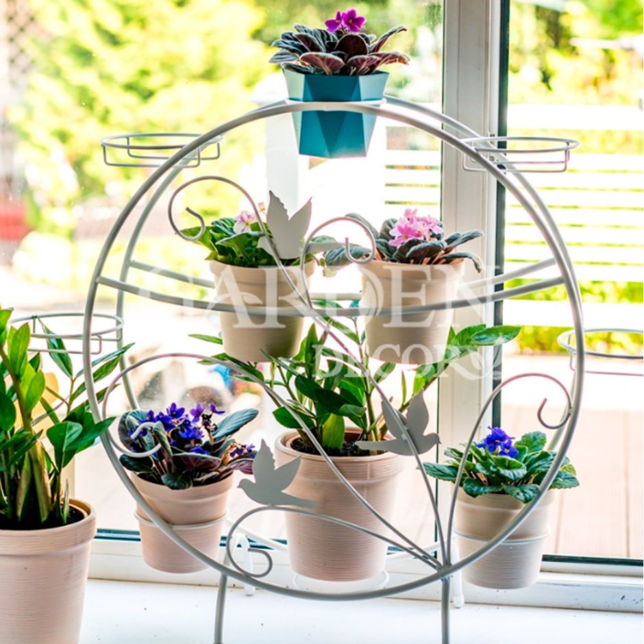 Кованые подставки для цветов на подоконник