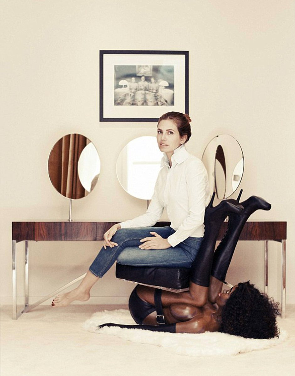 Аллен Джонс. Фетишистское кресло