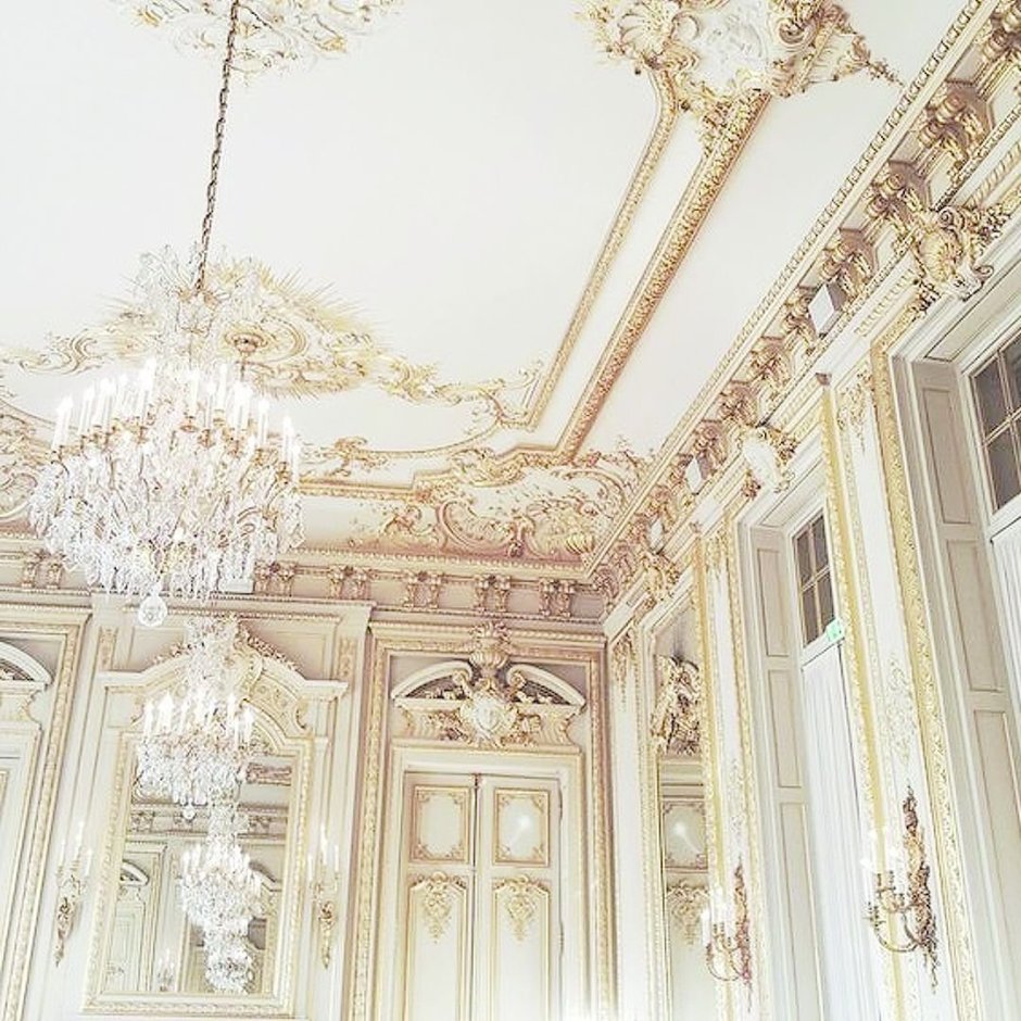 Потолок в стиле рококо