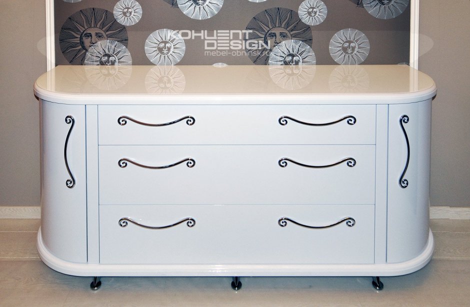 Комод с радиусными фасадами