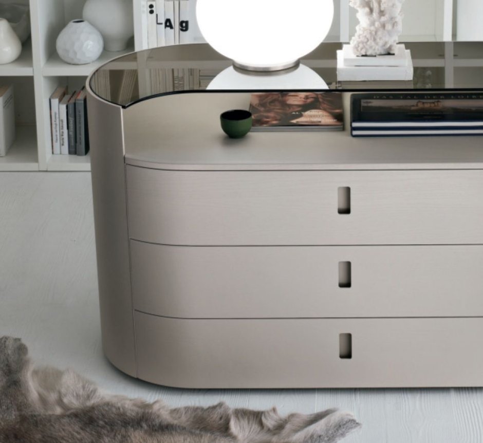 Комод с круглыми углами