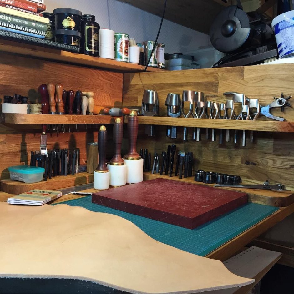 Верстак кожевника