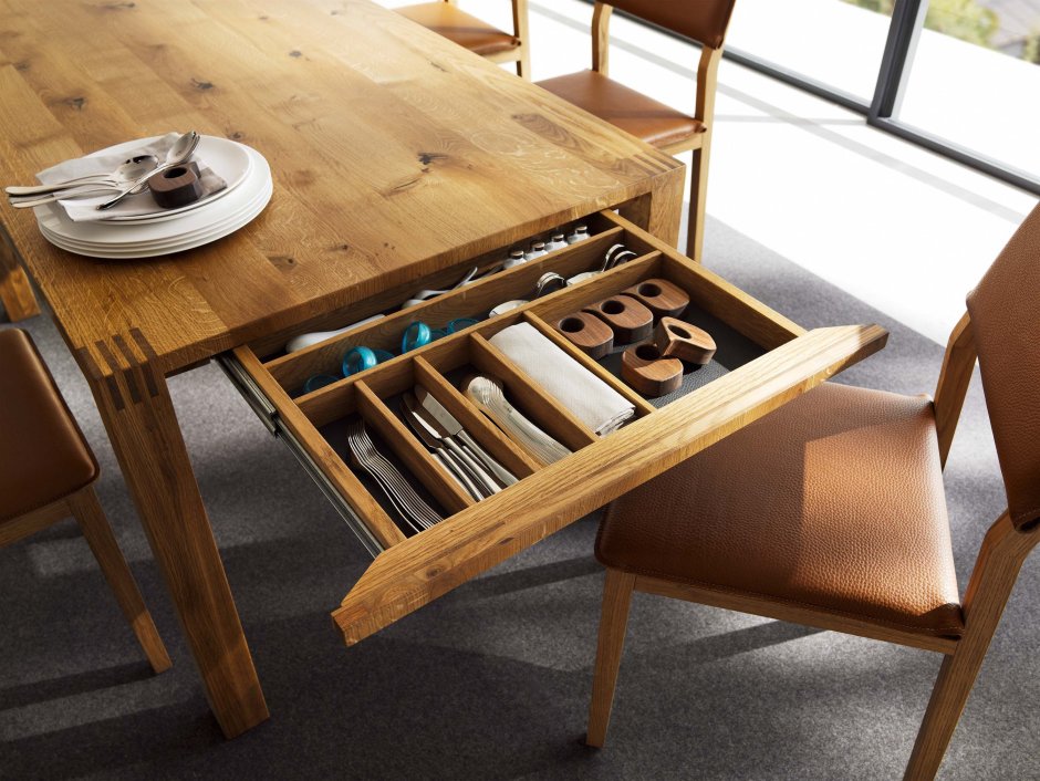 Рабочее место из дерева