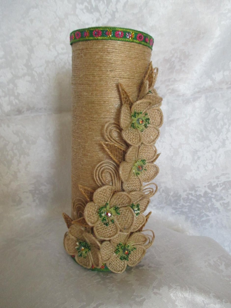 Украшение вазы из джута