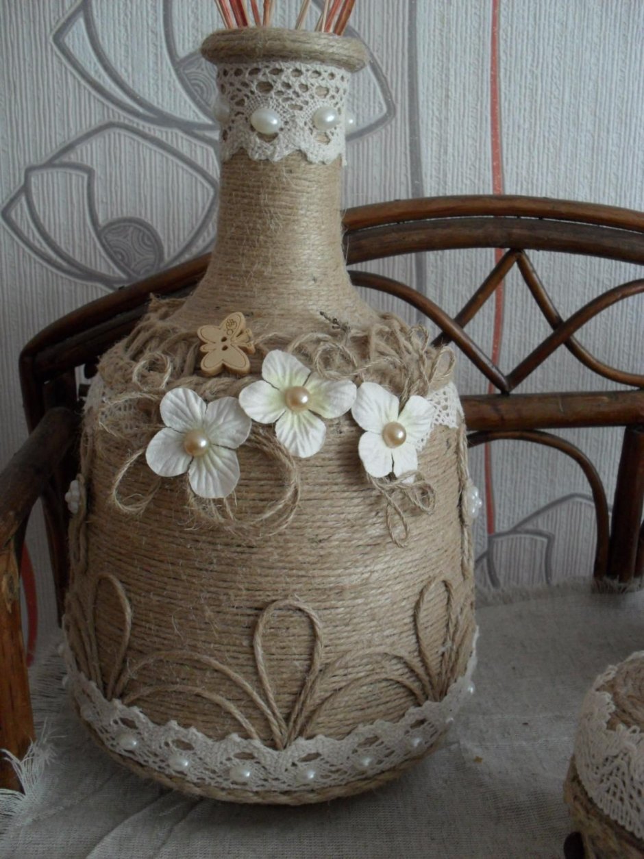 Декор бутылок из джута