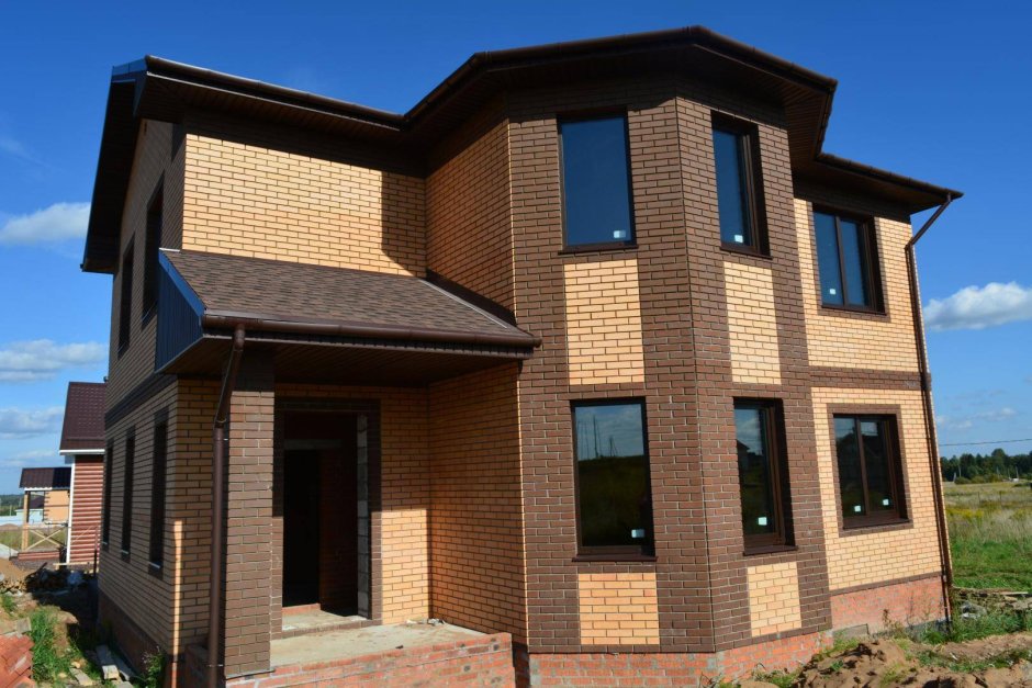 Фасад из керамического кирпича