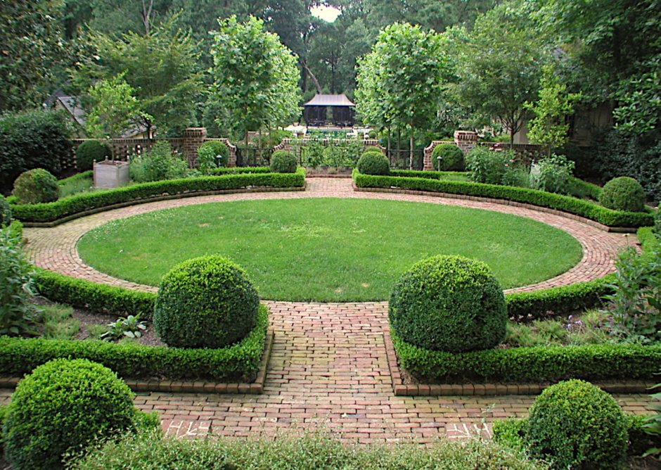 Регулярный сад Ильи Васецкого