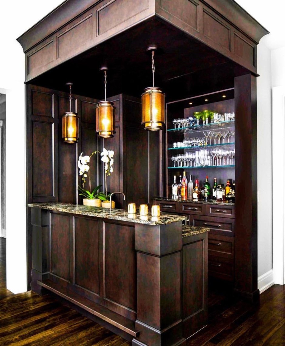 Полки за барной стойкой