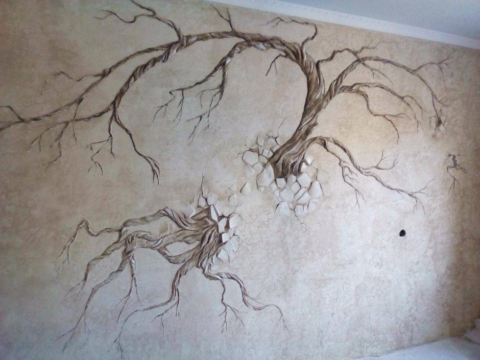 Барельеф дерево на стене