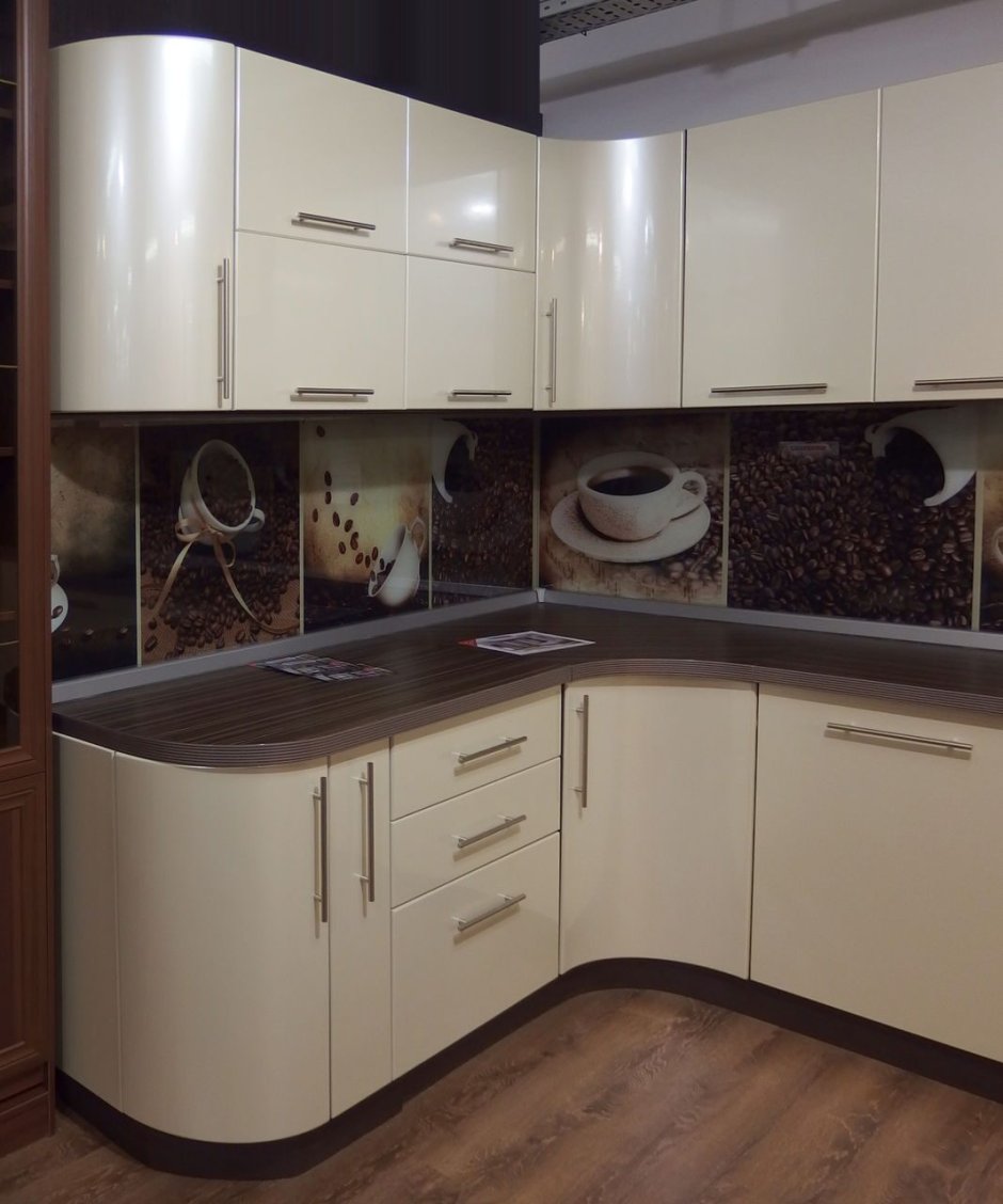 Угловые кухни