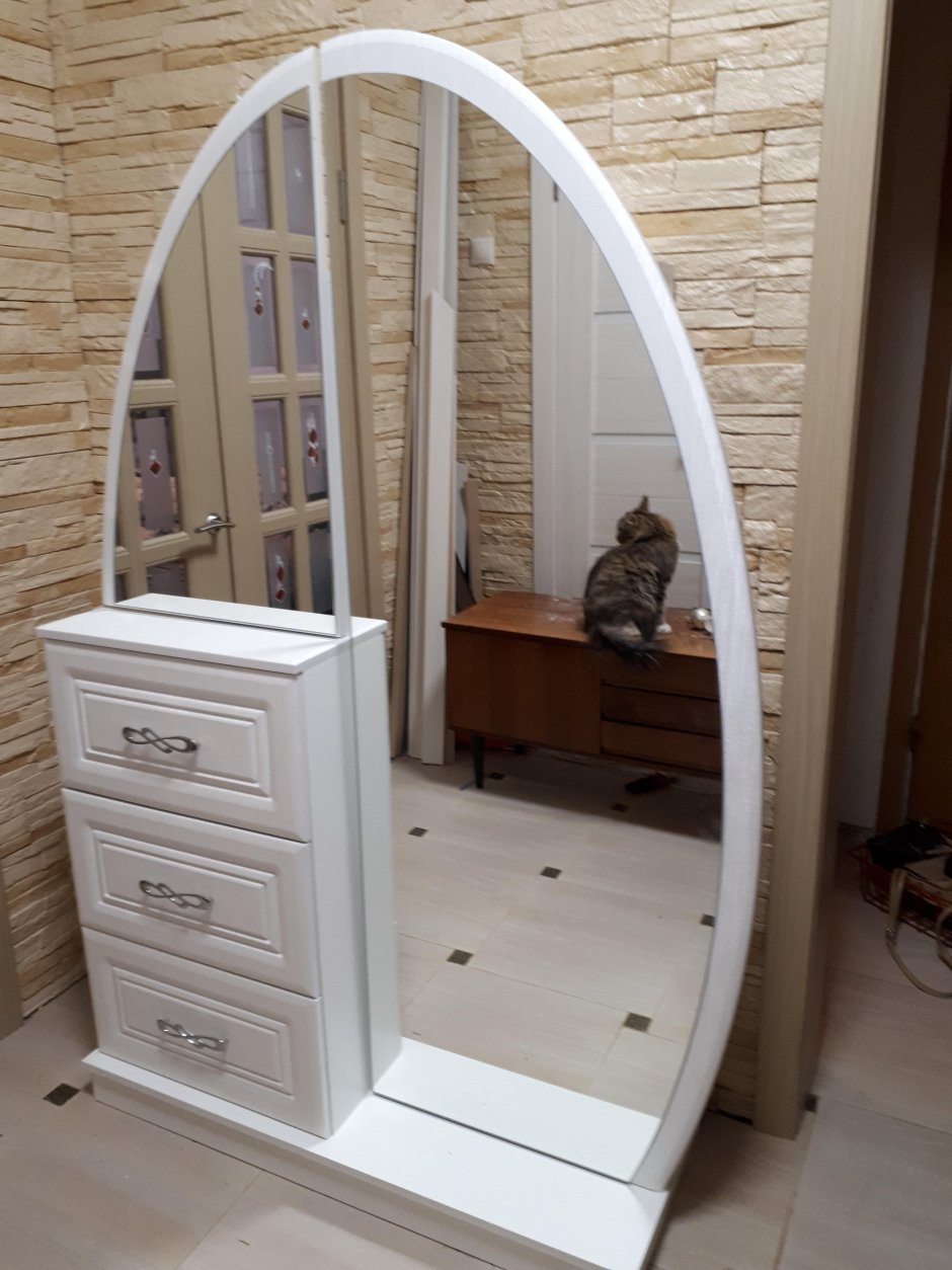 Зеркало в прихожую