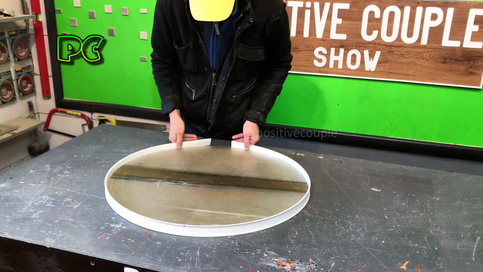 Форма для заливки столешницы